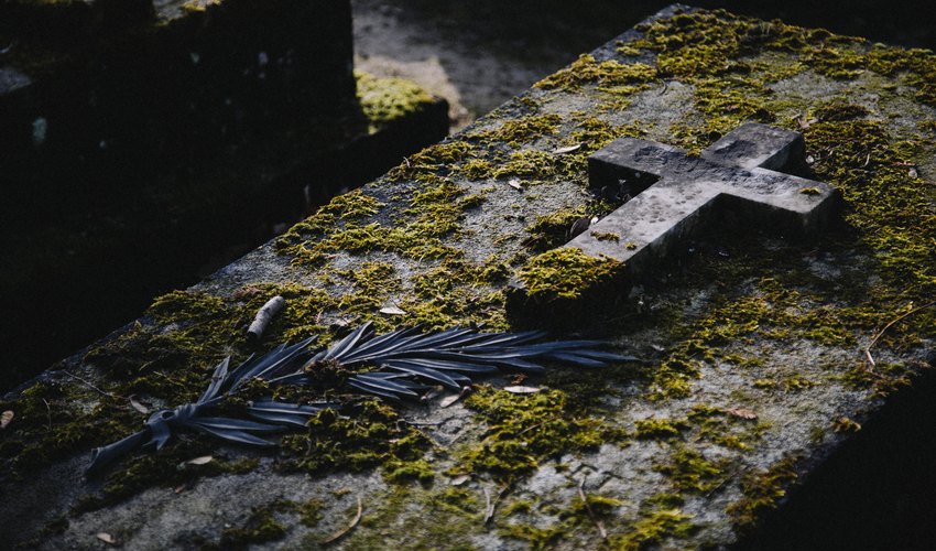 Codici: ricorso cumulativo al Tar per i loculi scaduti al Cimitero di Latina